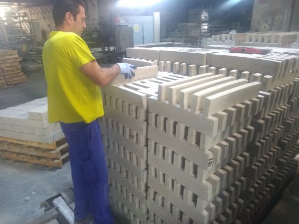 Grading the bricks for Mathoura Rd